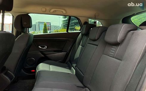 Renault Megane 2011 - фото 12