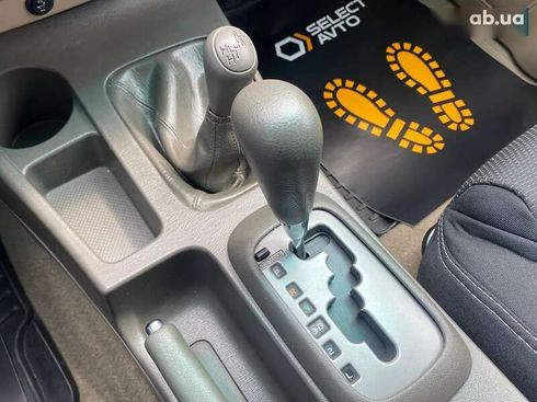 Toyota Fortuner 2013 - фото 17