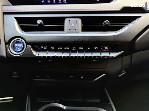 Lexus UX 2020 - фото 25