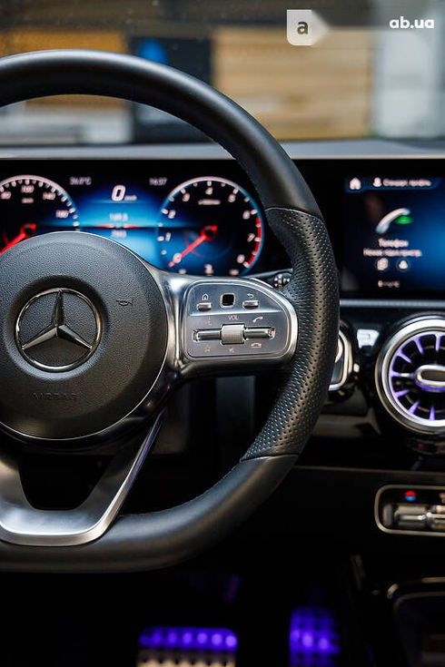 Mercedes-Benz CLA 250 2019 - фото 12