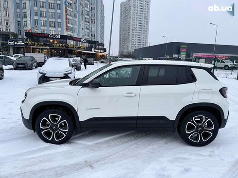 Jeep Avenger 2024 - фото 26