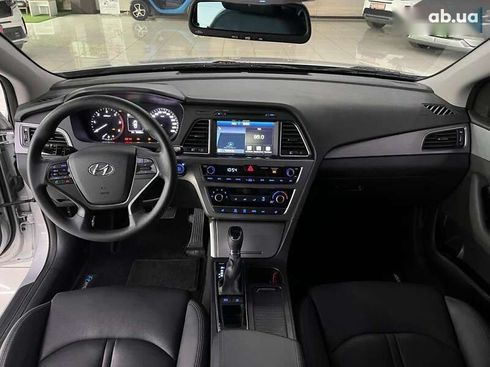 Hyundai Sonata 2016 - фото 15