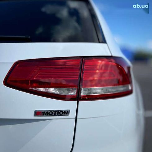 Volkswagen passat alltrack 2018 - фото 13