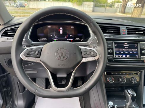 Volkswagen Tiguan 2023 серый - фото 23