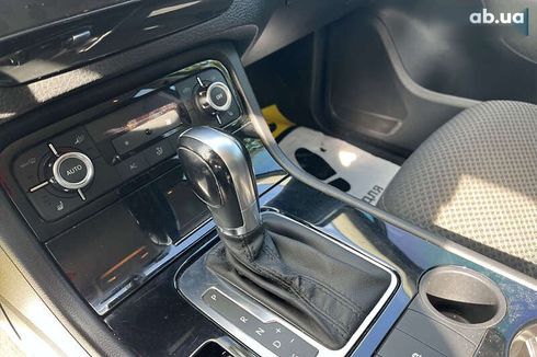 Volkswagen Touareg 2011 - фото 12