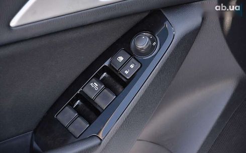 Mazda 3 2017 - фото 14