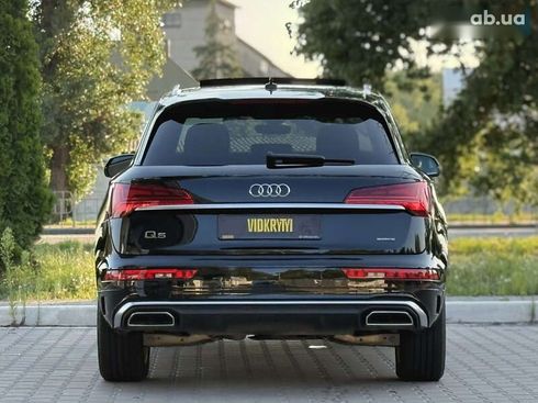 Audi Q5 2021 - фото 18