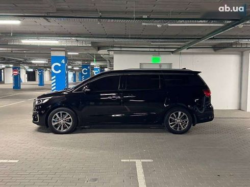 Kia Carnival 2018 - фото 7