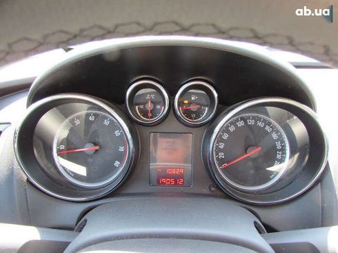 Opel Astra 2010 - фото 27