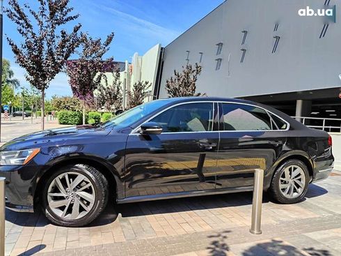 Volkswagen Passat 2017 - фото 8