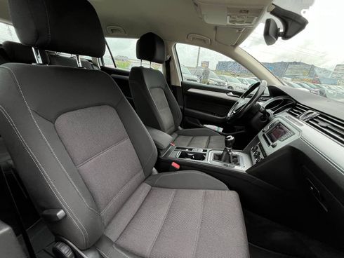 Volkswagen passat b8 2016 белый - фото 19