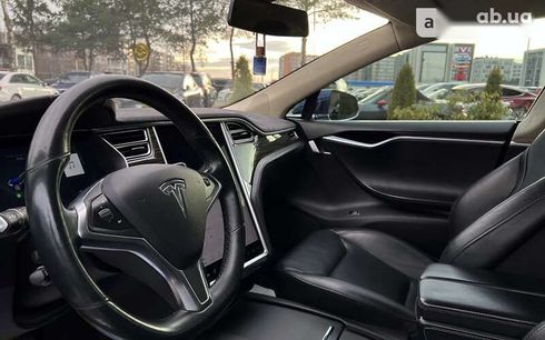 Tesla Model S 2016 - фото 16