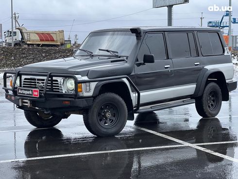 Nissan Patrol 1996 черный - фото 23