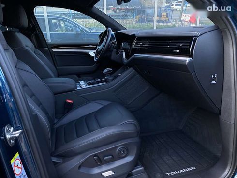 Volkswagen Touareg 2022 - фото 10