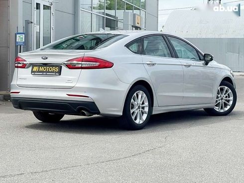 Ford Fusion 2018 - фото 3