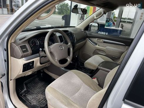 Toyota Land Cruiser Prado 2004 - фото 13