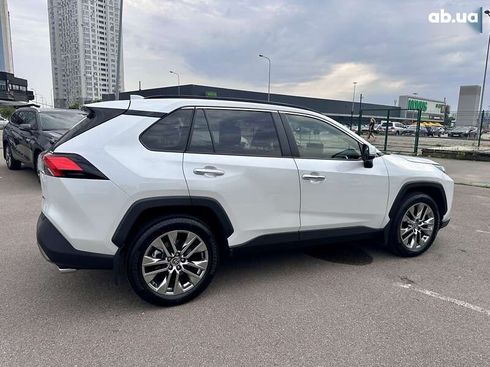 Toyota RAV4 2023 - фото 28