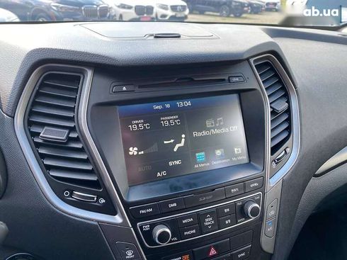 Hyundai Santa Fe 2017 - фото 16