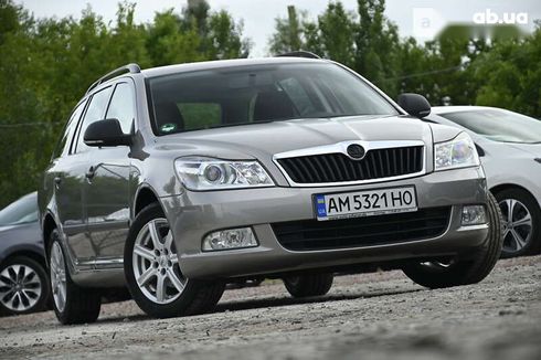 Skoda Octavia 2011 - фото 2