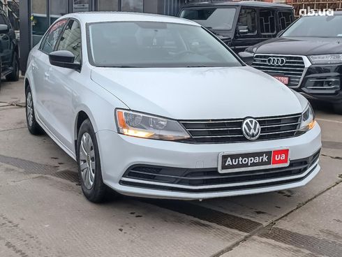 Volkswagen Jetta 2015 белый - фото 3