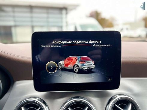 Mercedes-Benz GLA-Класс 2018 - фото 25