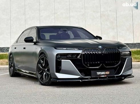 BMW i7 2022 - фото 12