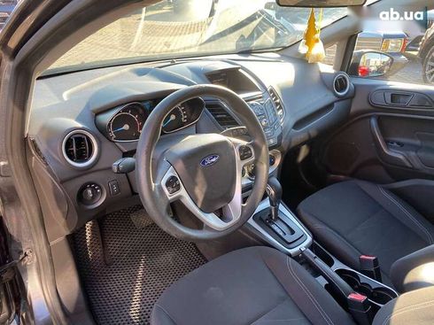 Ford Fiesta 2019 - фото 10