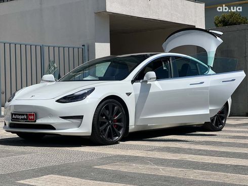 Tesla Model 3 2020 белый - фото 35