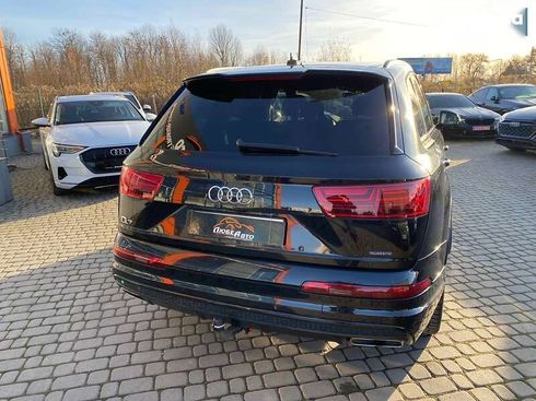 Audi Q7 2018 - фото 6