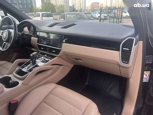 Porsche Cayenne 2018 - фото 25