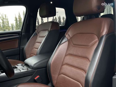 Volkswagen Touareg 2018 - фото 25