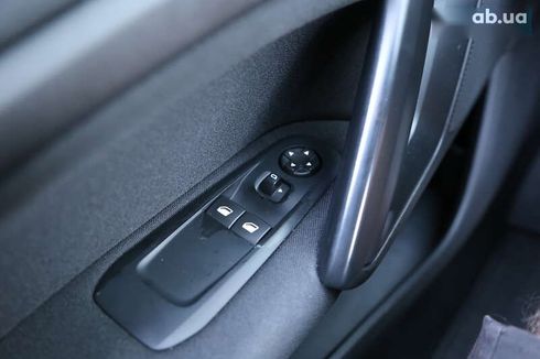 Peugeot 308 2015 - фото 24