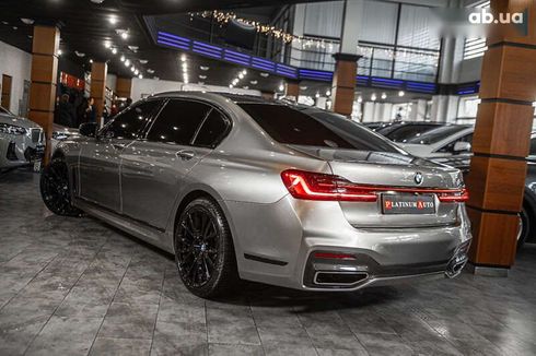 BMW 7 серия 2020 - фото 11