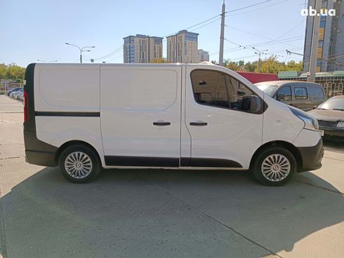 Renault Trafic 2017 белый - фото 8