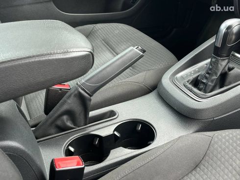 Volkswagen Jetta 2016 белый - фото 8