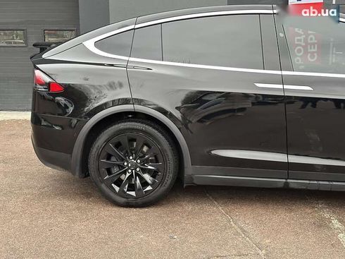 Tesla Model X 2019 - фото 8