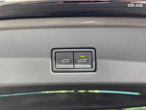 Volkswagen Touareg 2019 черный - фото 15
