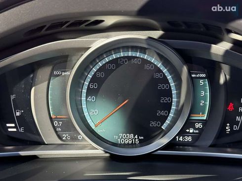 Volvo V40 Cross Country 2014 - фото 16