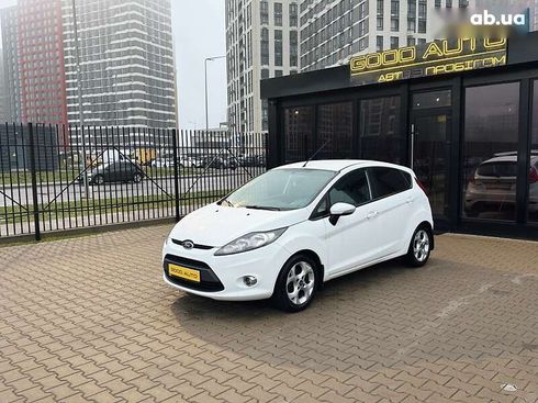 Ford Fiesta 2011 - фото 3