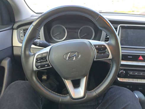 Hyundai Sonata 2018 серый - фото 19