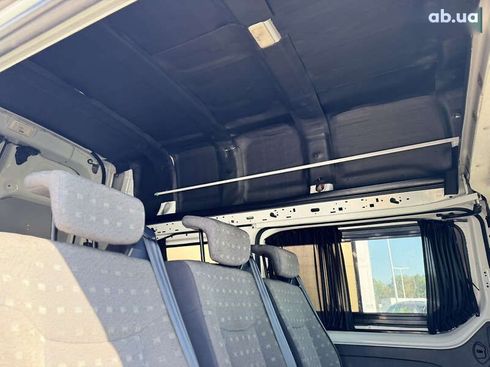 Renault Trafic 2016 - фото 24