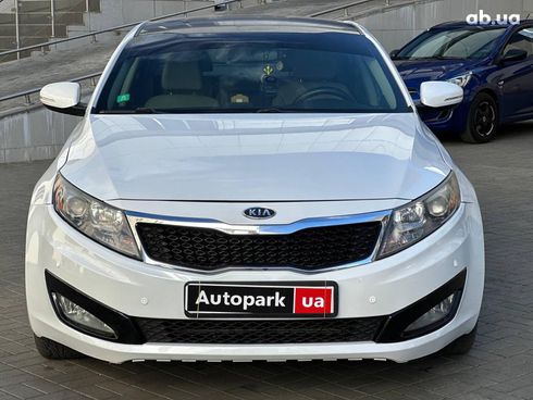 Kia Optima 2012 белый - фото 2