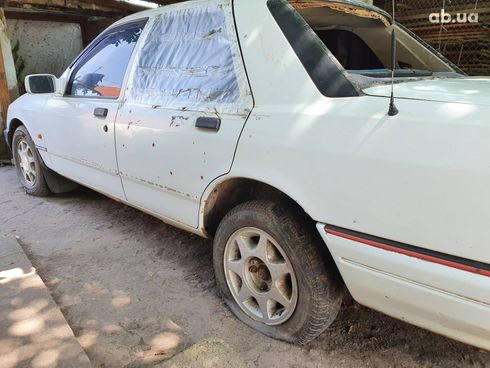 Ford Sierra 1989 белый - фото 4