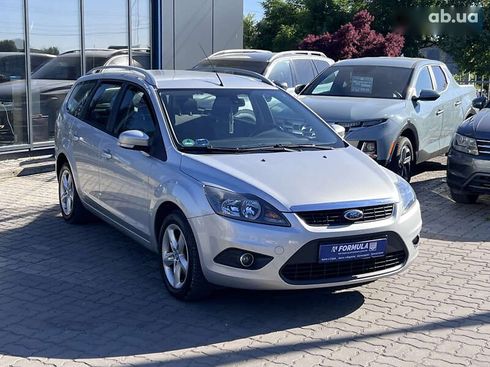 Ford Focus 2010 - фото 2
