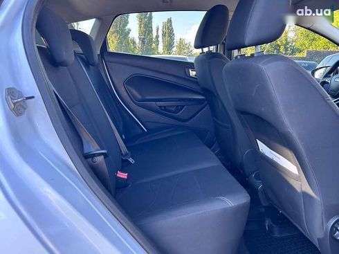 Ford Fiesta 2016 - фото 27