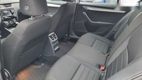 Skoda Octavia 2019 - фото 23