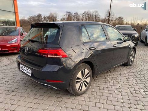 Volkswagen e-Golf 2017 - фото 7