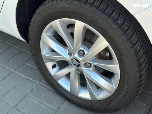 Skoda octavia a7 2019 белый - фото 7