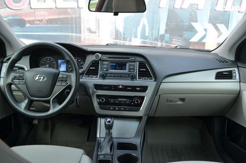 Hyundai Sonata 2015 красный - фото 14