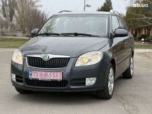 Skoda Fabia 2008 - фото 2
